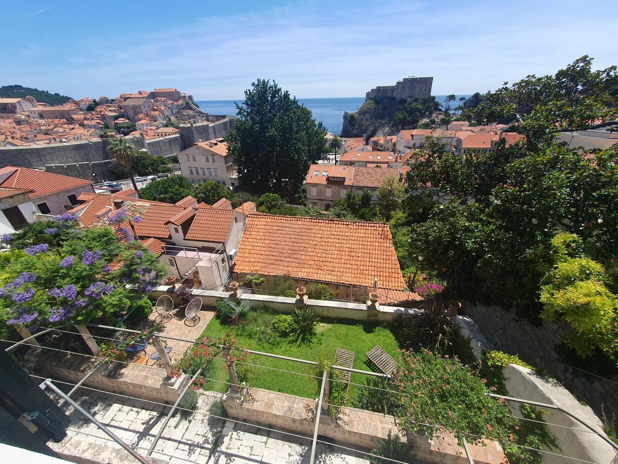 Apartman Ani Ariel *
